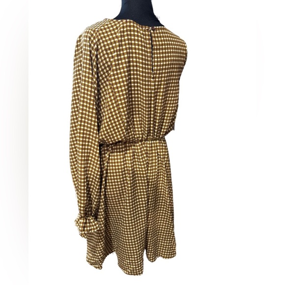 NWT - BUCKETLIST Plaid Mid Dress in Green/Brown - Picture 2 of 15